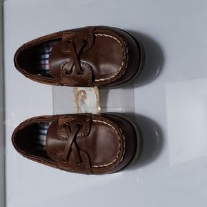 Carter's toddler sz 8